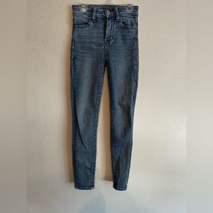 American Eagle skinny jeans